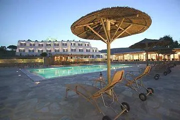 Yiannaki Hotel Орнос